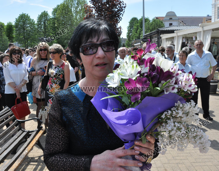Директорът  на  ПГДС Мариела Златева