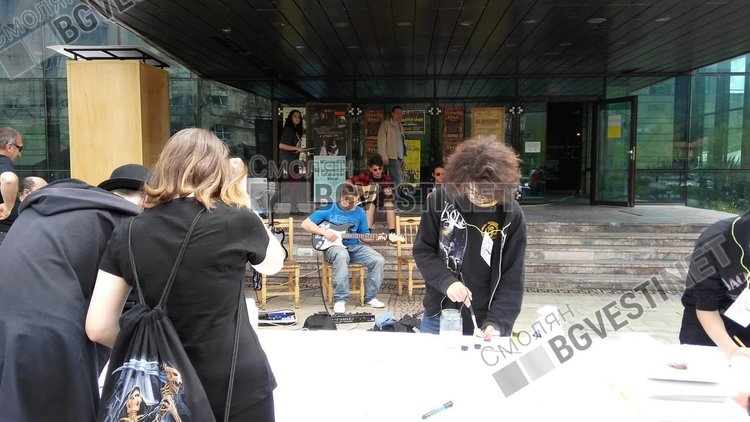 „Таланти в действие“ показват как учениците от Смолян си представят кариера чрез творчество