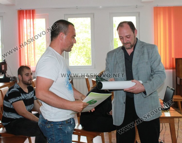 Представиха юбилейното издание на вестник "Каравеловец"