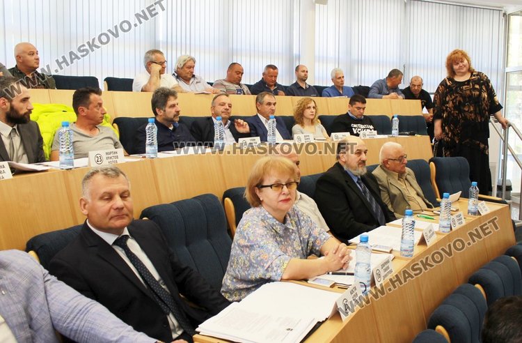 Д-р Милева присъства на днешното заседание на местния парламент