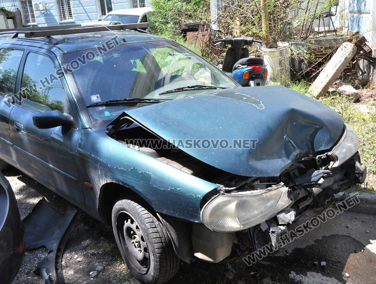 Фордът на 28-годишната шофьорка