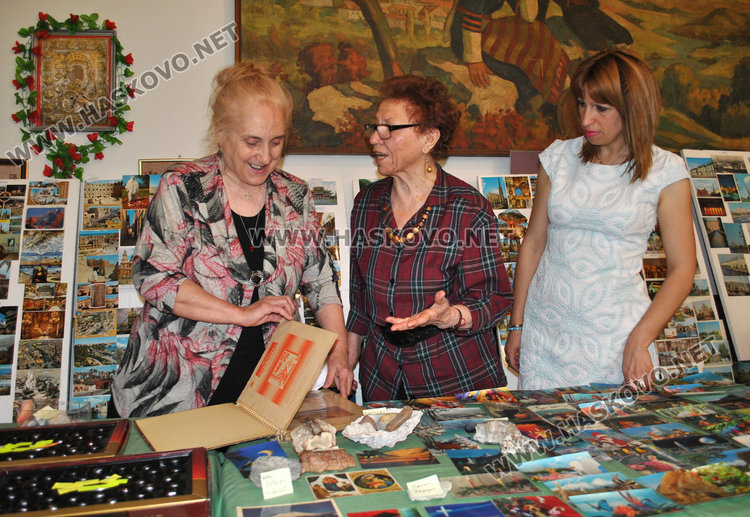 Диригентът Стефка Младенова показа 7 колекции от 7-те си десетилетия