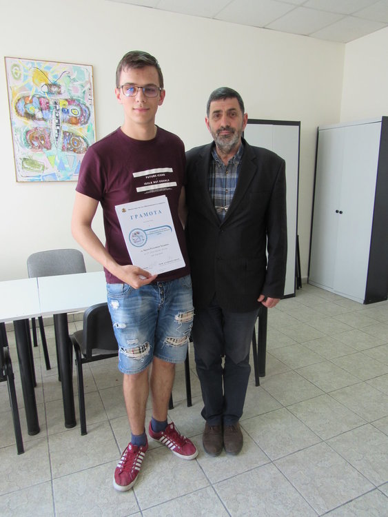 Краси Хаджиев от „Паисий” сред най-добрите химици в страната