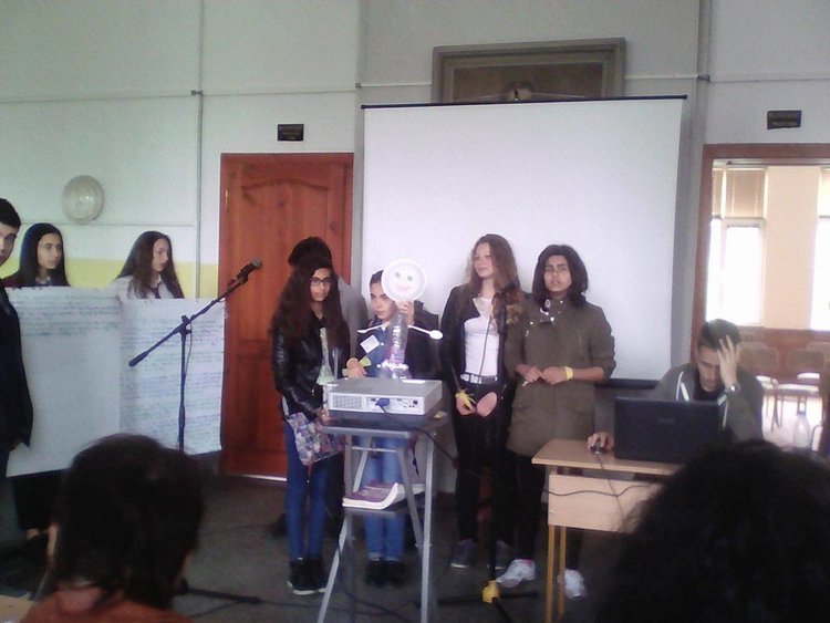 Гимназия в Смолян посвети цяла седмица в чест на Деня на Земята