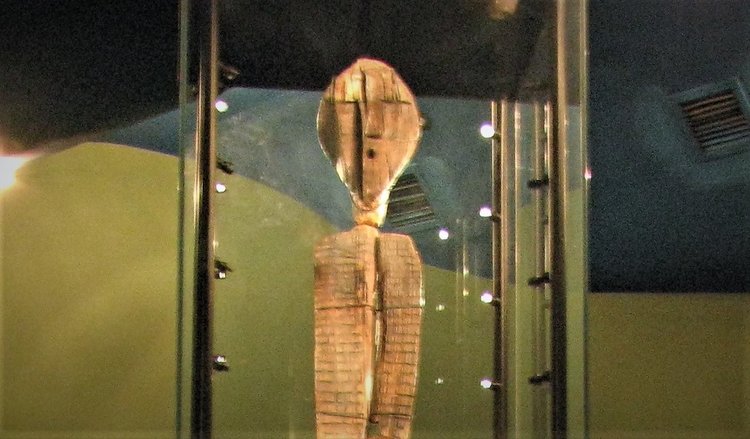 Древен дървен идол се оказа по-стар от Черно море (видео)