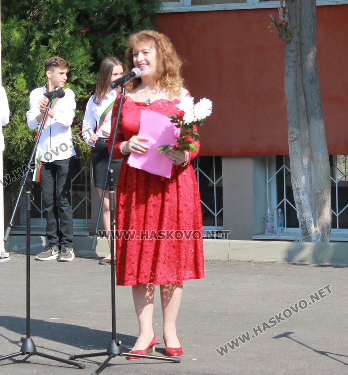 Славейковци почетоха днес своя патрон