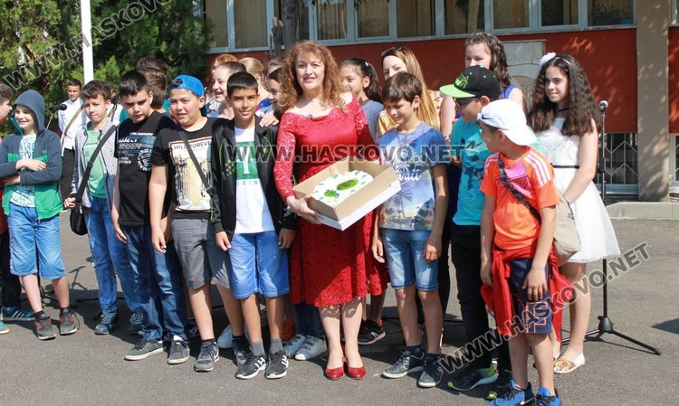 Славейковци почетоха днес своя патрон