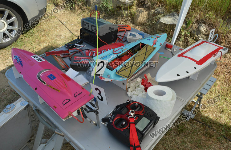 55 мини кораба плаваха край Харманли