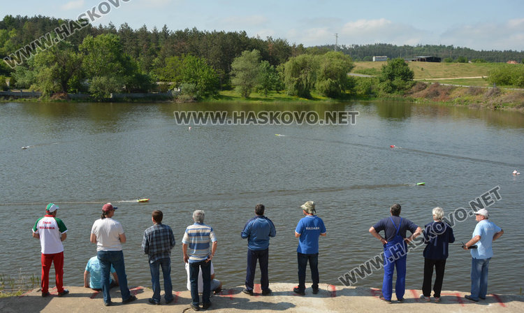 55 мини кораба плаваха край Харманли