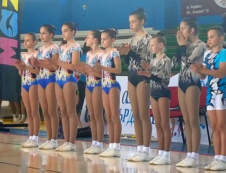 Силно представяне на „Мега спорт“ и „Виолена“ в Държавното по спортна аеробика