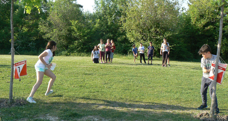 20 деца започнаха обучение по ориентиране в Хасково