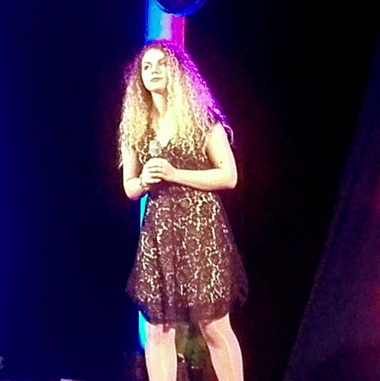 Талантливи малки певици се завърнаха с награди от конкурс за популярна песен