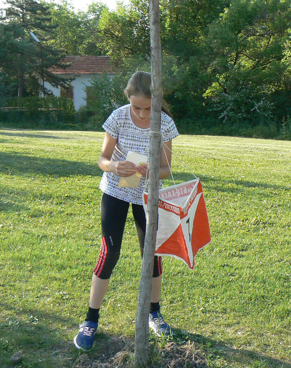 20 деца започнаха обучение по ориентиране в Хасково