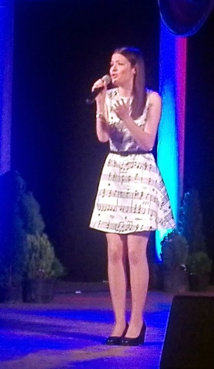 Талантливи малки певици се завърнаха с награди от конкурс за популярна песен