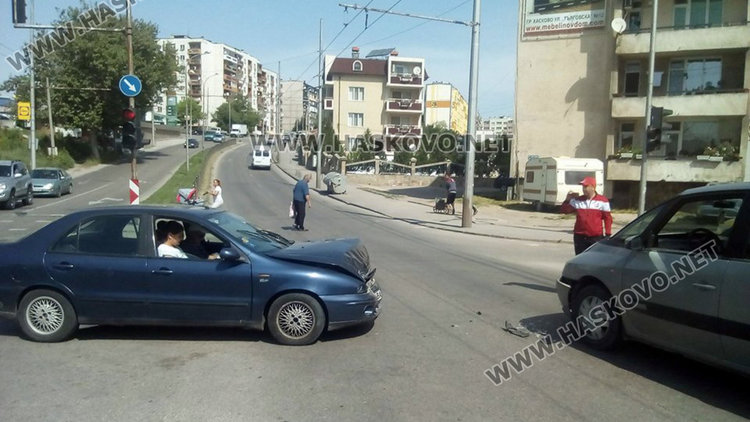 Нелепа катастрофа с бременна жена по чудо без ранени