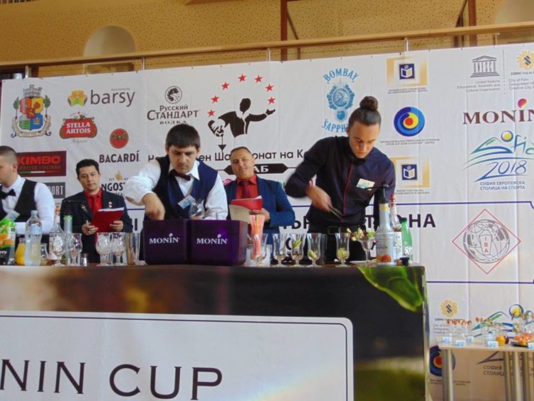 Златаровец е отново в топ 5 в категория „Най- добър–млад барман” в гр. Варна