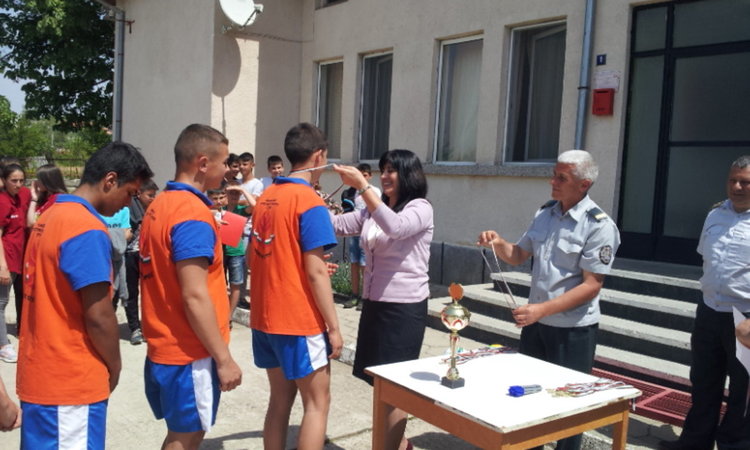 Млади огнеборци мериха сили в община Кирково