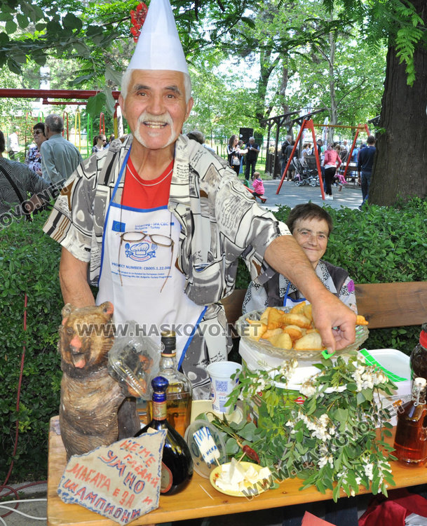 Кулинари от региона показват майсторлък на изложение в Харманли