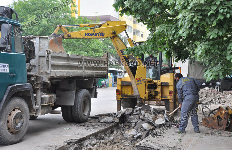 7 блока в Орфей периодично без вода за 2 седмици, започна благоустрояването в квартала