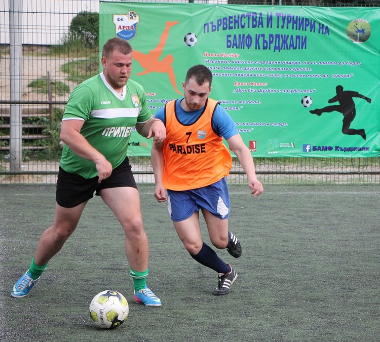 Оспорвана  надпревара за „Купата на Лигата“