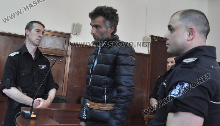 Заклалият жена си пастир остава в ареста, искал да й вземе заплатата