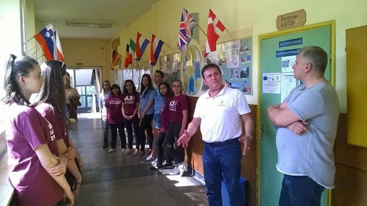 Младшите посланици от &bdquo;Славейков&rdquo; в откровен разговор с Петър Курумбашев