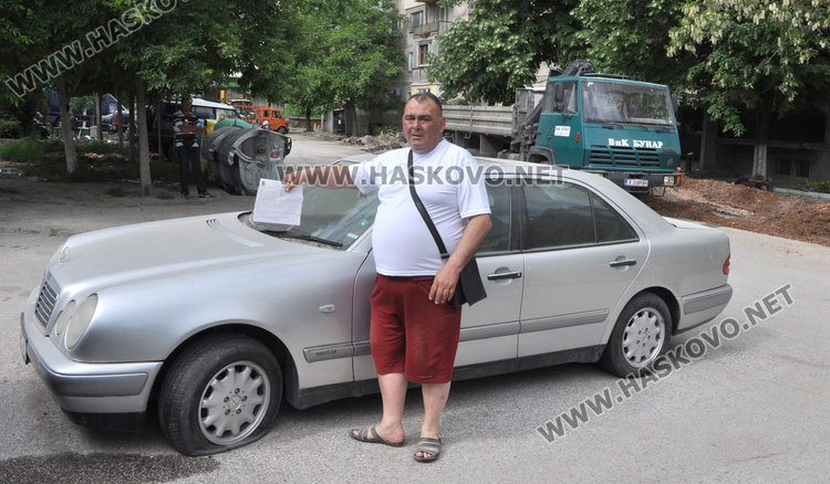 Орфейци паркират на кръстовище, да не пречат на ремонта, глобяват ги