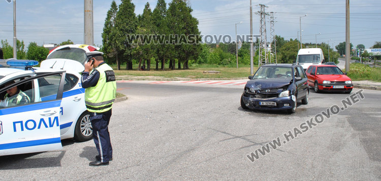 Бургазлия засече хасковски Сеат на пътния възел в Орфей