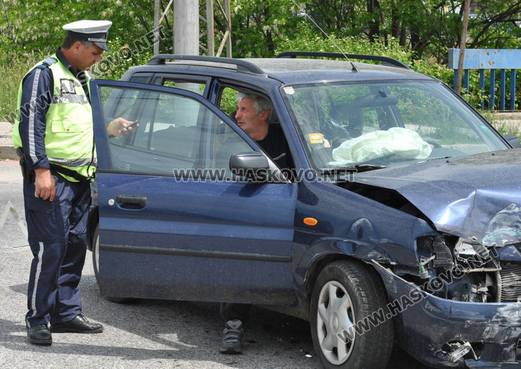 Бургазлия засече хасковски Сеат на пътния възел в Орфей