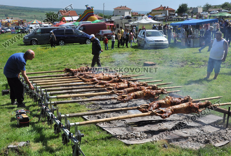 ДПС чества в Караманци годишнина от майските събития през 1984 