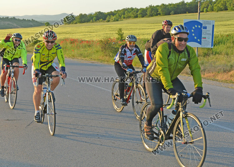 68-годишен колоездач стартира в 308-километрово състезание