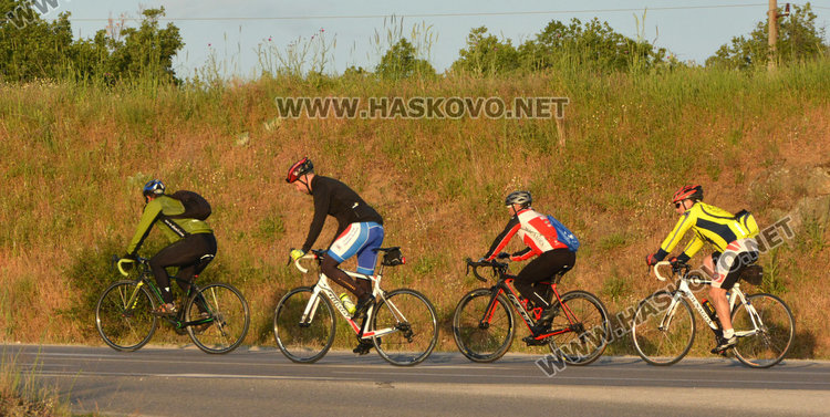 68-годишен колоездач стартира в 308-километрово състезание