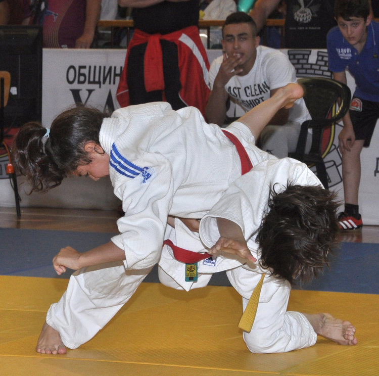 200 джудисти мерят сили в зала Дружба за 50-тата годишнина на хасковския клуб