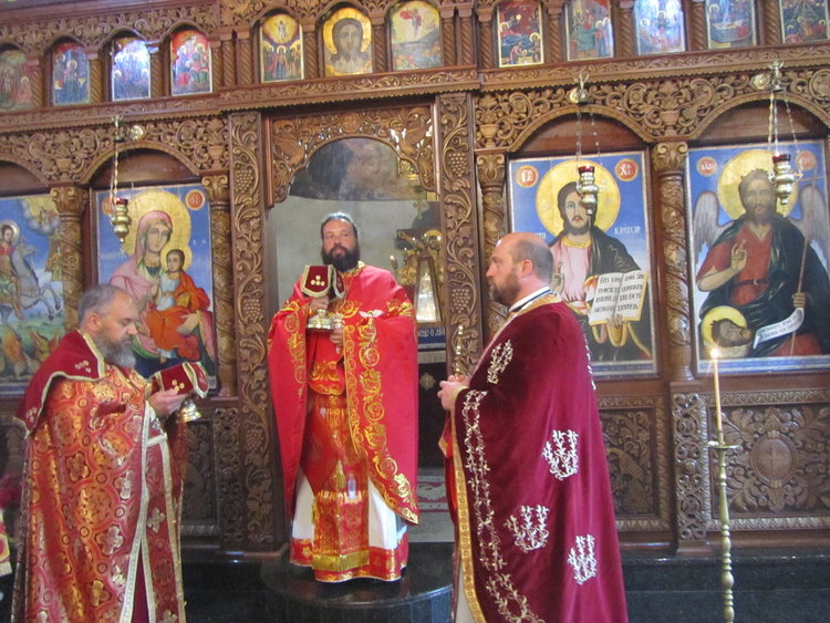 160 години и храмов празник отбеляза църквата „Св. Георги Победоносец“ в Смолнян