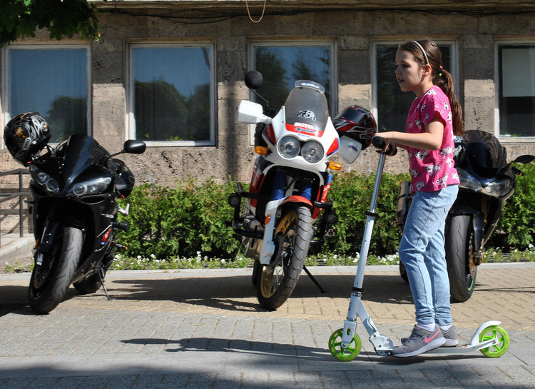 4100 лева в благотворителните кутии за Кристиян на тунинг шоуто 