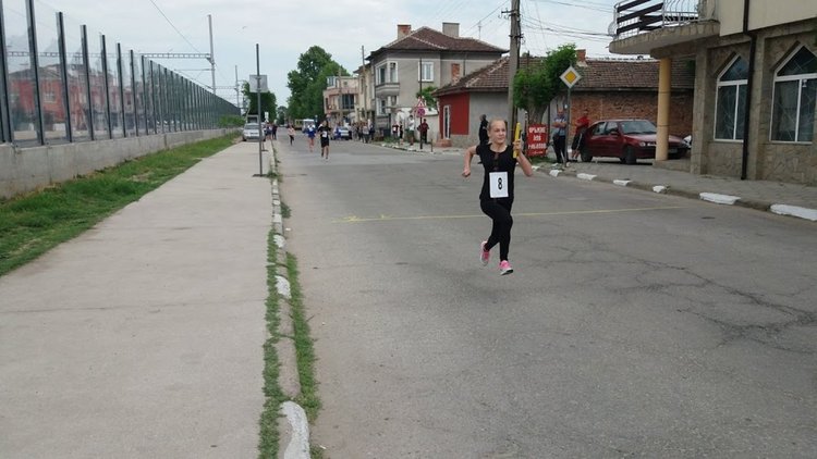 Футболен турнир и щафета посветиха на свети Георги Победоносец