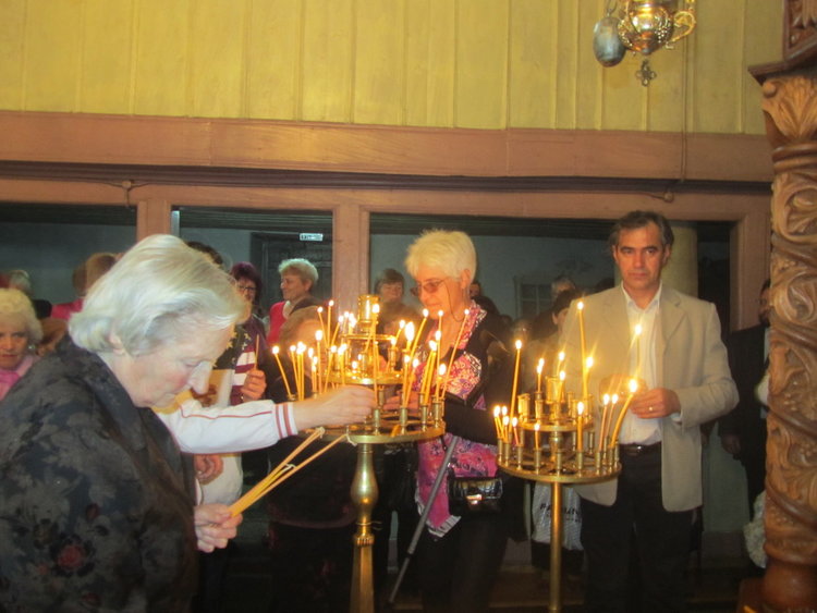 160 години и храмов празник отбеляза църквата „Св. Георги Победоносец“ в Смолнян