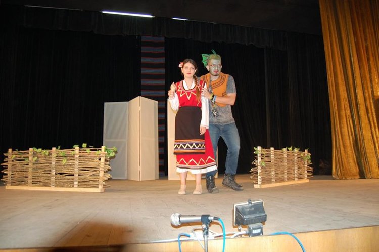 Артисти от ПГСС разказаха как Георги побеждава триглавия змей