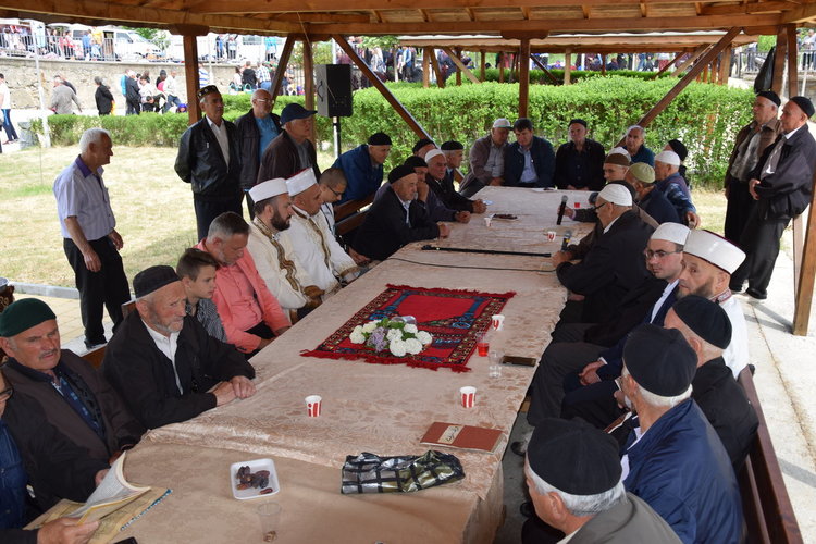 Ведат Ахмед в Падина: Мевлидите сплотяват мюсюлманите