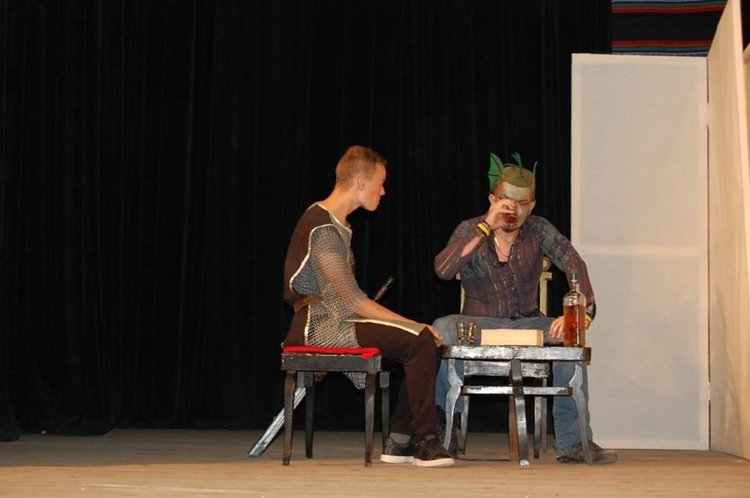 Артисти от ПГСС разказаха как Георги побеждава триглавия змей