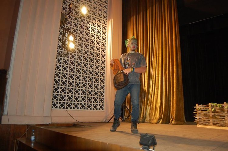 Артисти от ПГСС разказаха как Георги побеждава триглавия змей