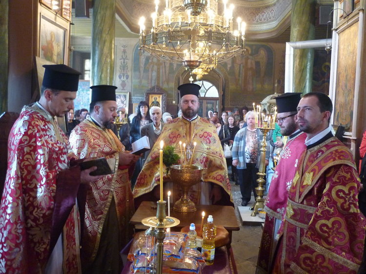 Летен Никулден чества храма "Св. Николай Мираклийски Чудотворец" в Устово