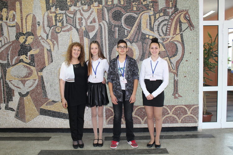 Седмокласник седна на директорския стол в ОУ „Пенчо Славейков“