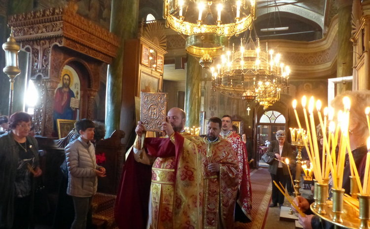 Летен Никулден чества храма "Св. Николай Мираклийски Чудотворец" в Устово