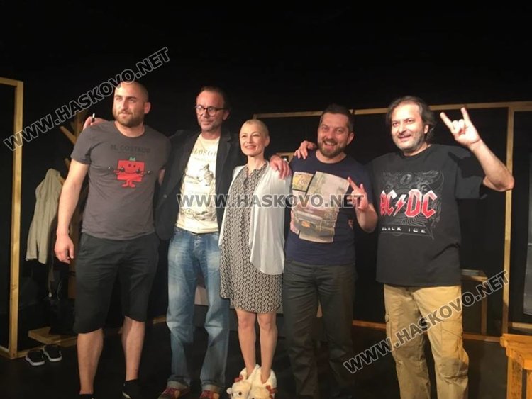 отляво  на дясно: Стелиян Николов, Елин Рахнев, Наталия Малчева, Петър Влайков, Стефан Денолюбов 