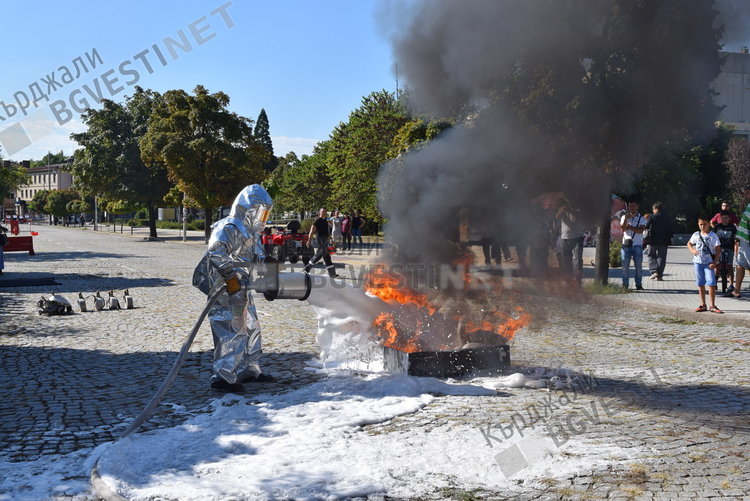 Отбори на шестте пожарните служби в областта ще се състезават по пожаро-приложен спорт 