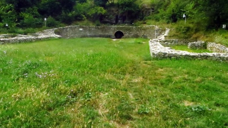 Австриици пристигнаха за да изследват мрамори от „Светилище на нимфите и Афродита” : ВИДЕО