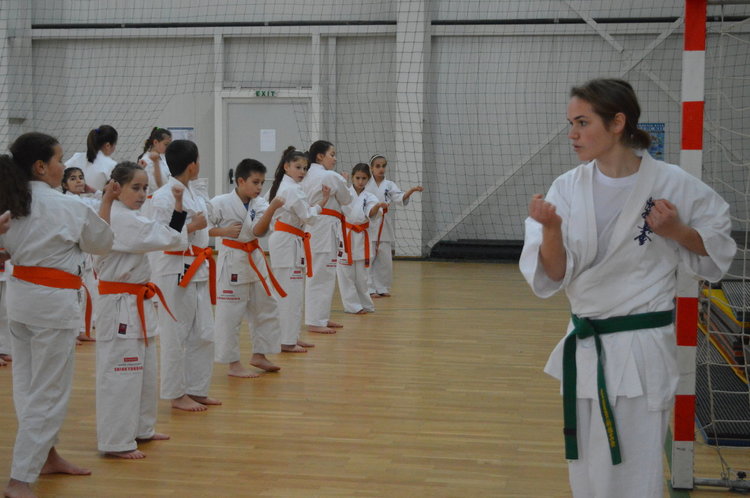 Таня Щерева замина за Европейското първенство по карате