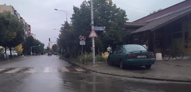 Как си паркираме в Димитровград или „войната по пътищата“