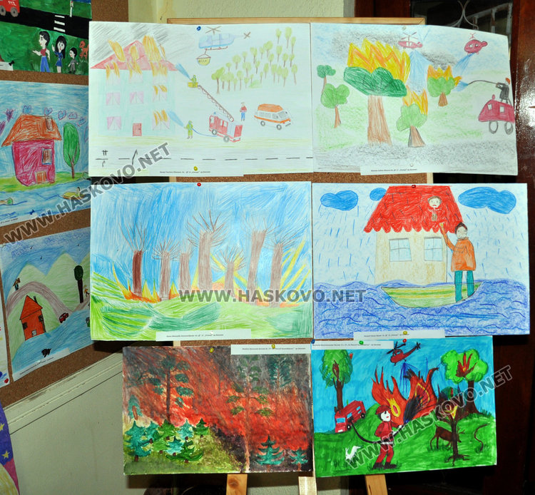 Рисунки показват бедата през детските очи в Младежкия център
